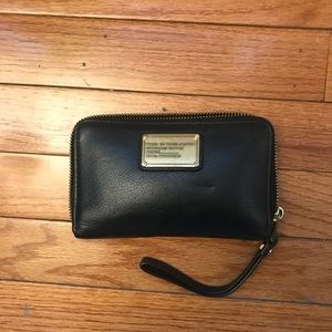 Marc Jacobs leather wrist wallet